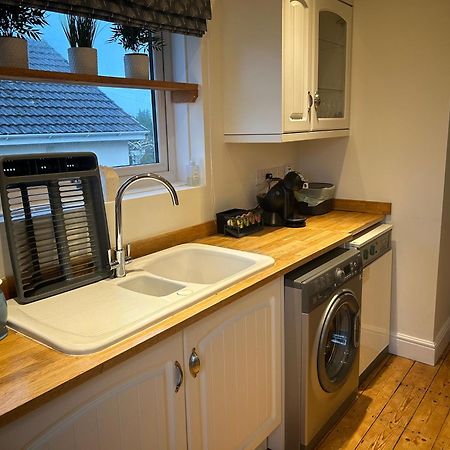 5 Edgebury Apartment Puriton Bagian luar foto