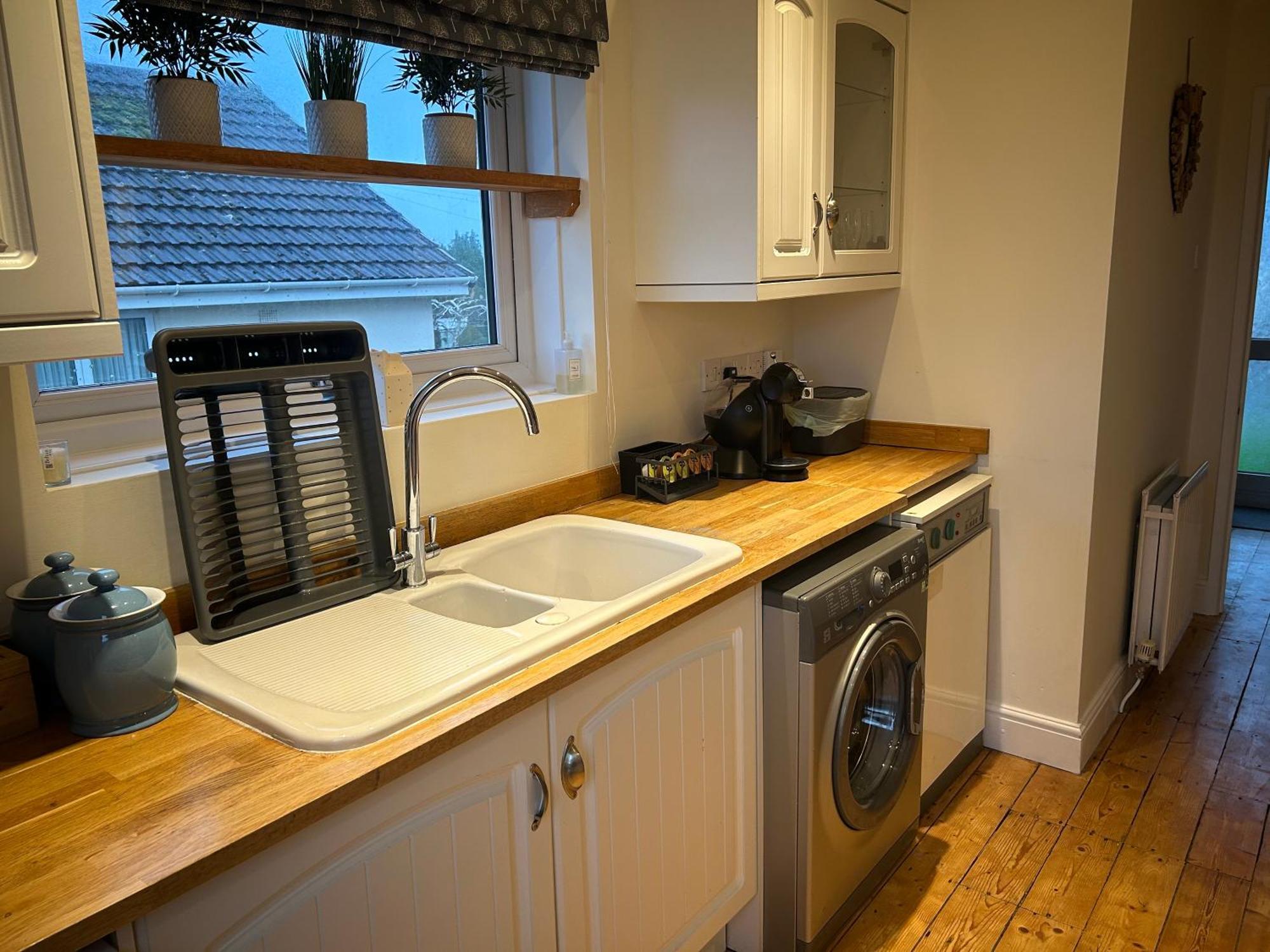 5 Edgebury Apartment Puriton Bagian luar foto